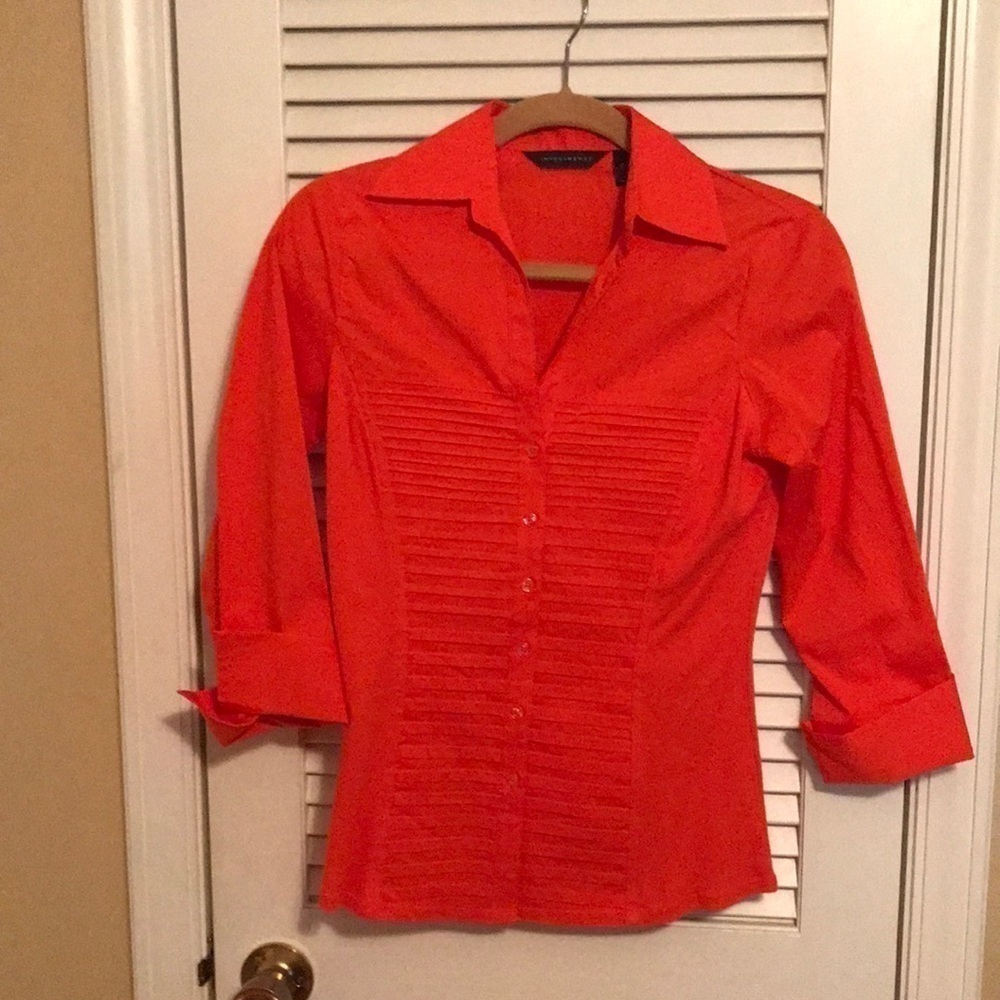 Investments Blouse in tomato Red. Size S Pin tuck detail in front Career wear